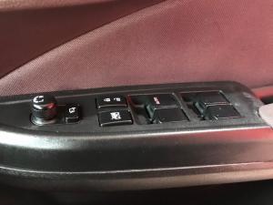 Toyota Starlet Cross 1.5 XS manual - Image 11