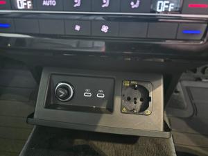 Volkswagen Touareg V6 TDI Executive R-Line - Image 13