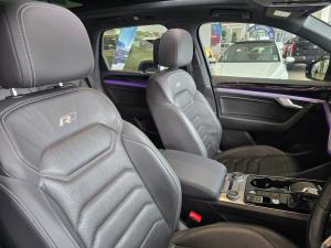 Volkswagen Touareg V6 TDI Executive R-Line - Image 21