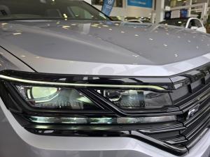 Volkswagen Touareg V6 TDI Executive R-Line - Image 7