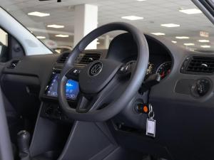 Volkswagen Polo Vivo hatch 1.4 - Image 13