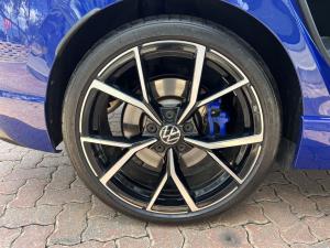 Volkswagen Golf R - Image 16