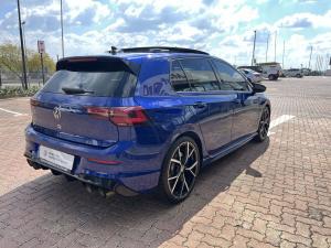 Volkswagen Golf R - Image 7