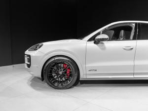 Porsche Cayenne GTS coupe - Image 4
