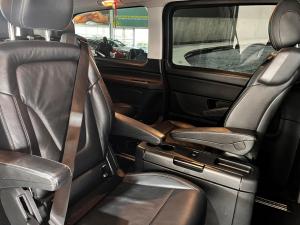 Mercedes-Benz V-Class V220d AMG Line - Image 8