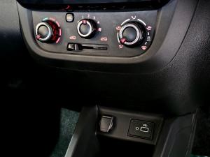 Renault Kwid 1.0 Techno manual - Image 24