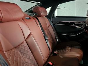 Audi S8 quattro - Image 21