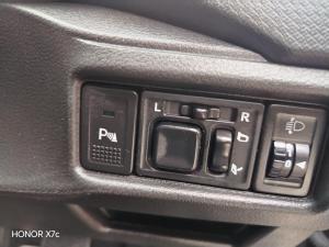 Suzuki Vitara Brezza 1.5 GL auto - Image 13