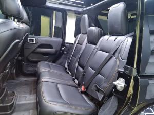 Jeep Wrangler Unlimited 2.0T Sahara - Image 25