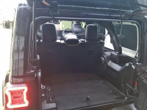 Jeep Wrangler Unlimited 2.0T Sahara - Image 28