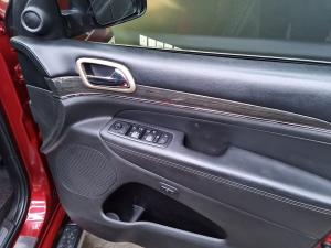 Jeep Grand Cherokee 3.6L Overland - Image 19