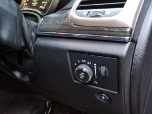 Jeep Grand Cherokee 3.6L Overland - Image 24