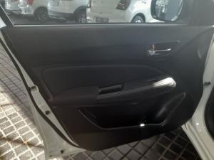 Suzuki Swift 1.2 GL auto - Image 13