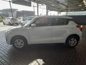 Suzuki Swift 1.2 GL auto - Image 4