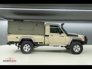 Toyota Land Cruiser 79 4.0 V6 single cab - Image 3