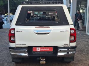 Toyota Hilux 2.8GD-6 double cab 4x4 Raider auto - Image 5