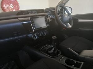 Toyota Hilux 2.4GD-6 single cab Raider manual - Image 7