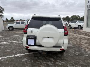 Toyota Land Cruiser Prado 4.0 VX-L - Image 5