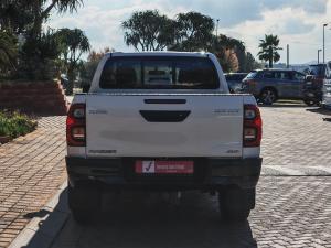 Toyota Hilux 2.8GD-6 double cab 4x4 Raider auto - Image 5