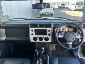 Toyota FJ Cruiser FJ Cruiser - Image 6