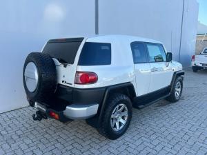 Toyota FJ Cruiser FJ Cruiser - Image 2