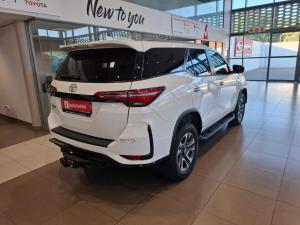 Toyota Fortuner 2.8GD-6 VX automatic - Image 4