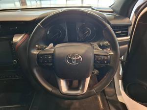 Toyota Fortuner 2.8GD-6 VX automatic - Image 8