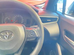 Toyota Corolla Cross 1.8 XI - Image 11