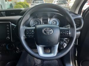 Toyota Hilux 2.4 GD-6 RB Raider automaticD/C - Image 8