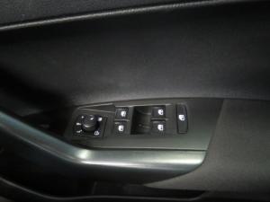 Volkswagen Polo 1.0 TSI Life - Image 17