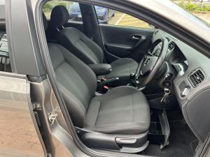 Volkswagen Polo Vivo hatch 1.0TSI GT - Image 14