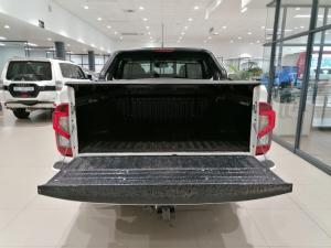 Nissan Navara 2.5DDTi double cab LE Plus 4x4 - Image 5