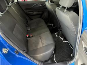 Suzuki Swift 1.2 GL - Image 10