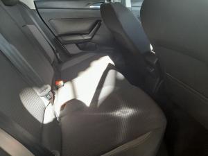Volkswagen Polo hatch 1.0TSI Life manual - Image 10