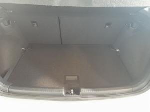 Volkswagen Polo hatch 1.0TSI Life manual - Image 11