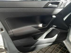 Volkswagen Polo hatch 1.0TSI Life manual - Image 13