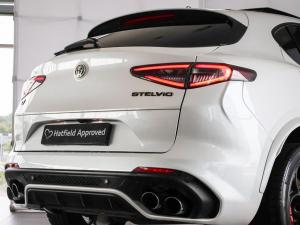 Alfa Romeo Stelvio Quadrifoglio Q4 - Image 13