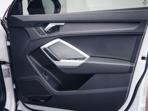 Audi Q3 35TDI Black Edition - Image 12
