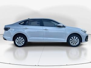 Volkswagen Polo sedan 1.6 Life - Image 8