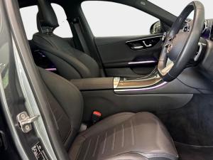 Mercedes-Benz C-Class C200 Avantgarde - Image 12