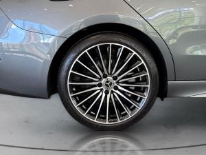 Mercedes-Benz C-Class C200 Avantgarde - Image 9
