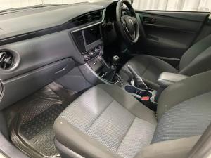 Toyota Corolla Quest 1.8 Plus manual - Image 14