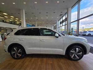 Volkswagen Touareg V6 TDI Elegance - Image 3