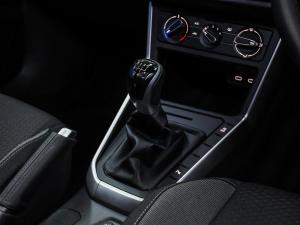 Volkswagen Polo hatch 1.0TSI Life manual - Image 13