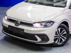 Volkswagen Polo hatch 1.0TSI Life manual - Image 2