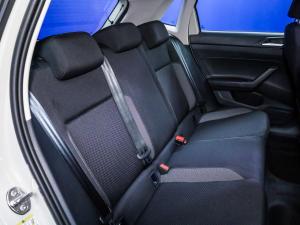 Volkswagen Polo hatch 1.0TSI Life manual - Image 9