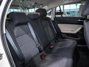 Volkswagen Polo sedan 1.0TSI Life - Image 15