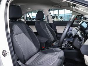 Volkswagen Polo sedan 1.0TSI Life - Image 16