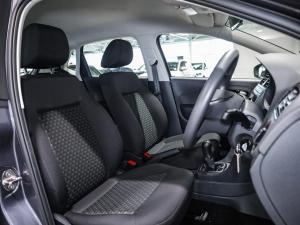 Volkswagen Polo Vivo hatch 1.4 - Image 7