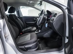 Volkswagen Polo Vivo hatch 1.6 Life - Image 10